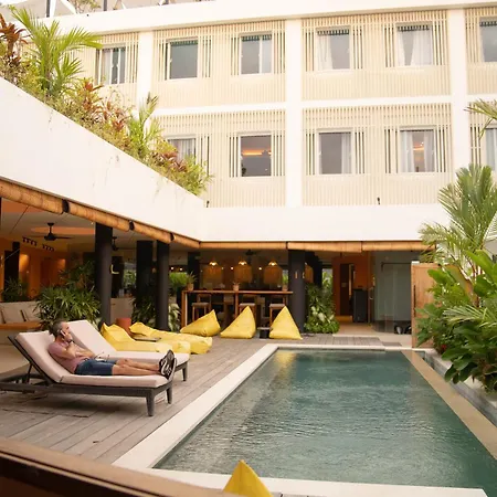 Sokkool Coliving And Coworking - Near Berawa Beach