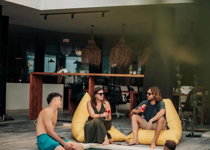 Hotel Sokkool Coliving And Coworking - Near Berawa Canggu