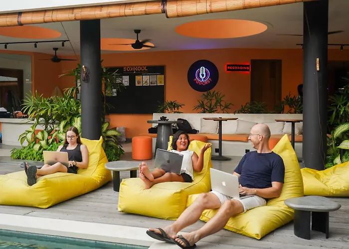 Sokkool Coliving And Coworking - Near Berawa Hotel Canggu