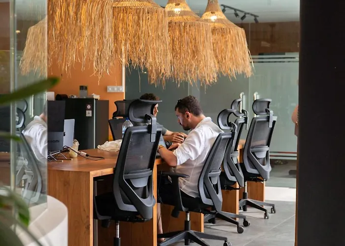 Sokkool Coliving And Coworking - Near Berawa 3*