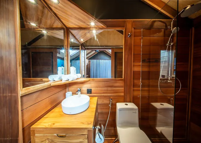 Sokkool Coliving And Coworking - Near Berawa Hotel 3*