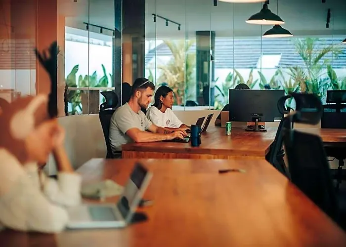 Sokkool Coliving And Coworking - Near Berawa Hotel